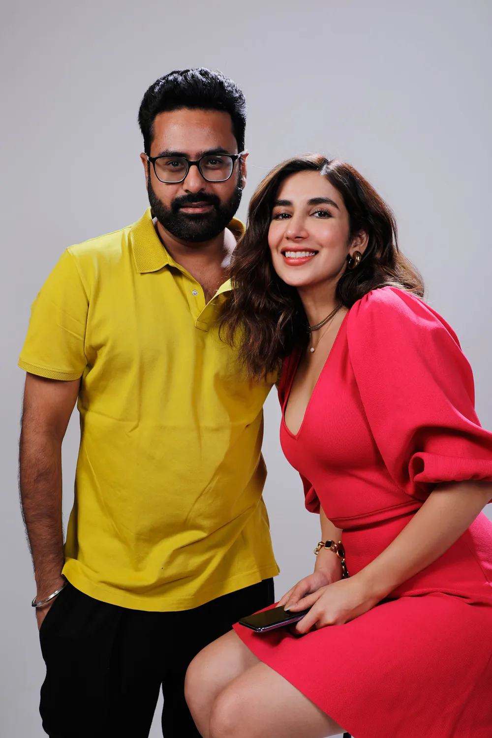 Dinesh with actor Parul Gulati in a studio